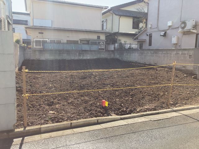 東京都世田谷区祖師谷の木造3階建て家屋解体工事後の様子です。